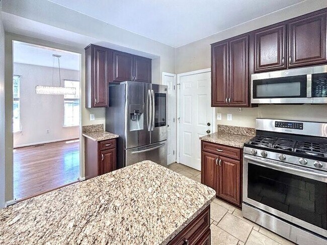 Building Photo - 3704 Thomasson Crossing Dr