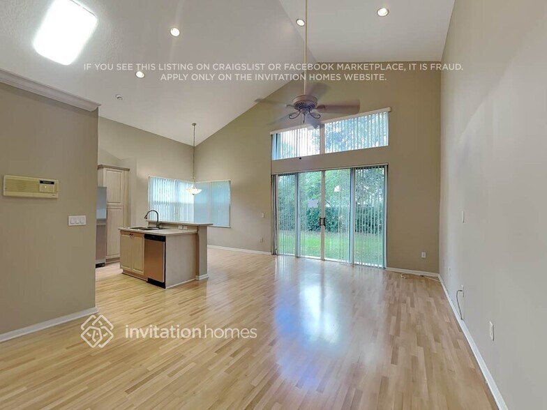 Building Photo - 15871 NW 14th Rd