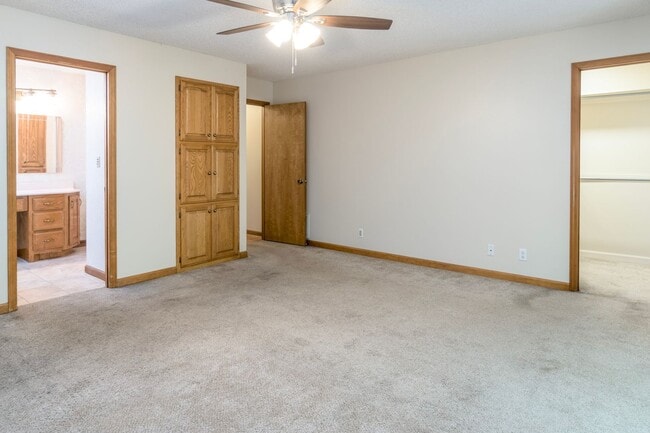 Building Photo - Charming 3 Bedroom, 2 Bathroom home near Lake Coronado! Call 501-922-9997 to set up a showing today!