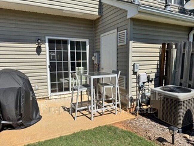 Building Photo - 612 Graythorn Ln