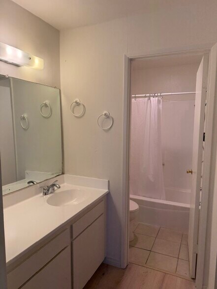 Building Photo - 8613 Redlands