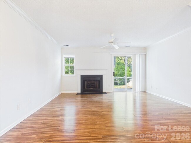 Building Photo - 609 Mountainwater Dr