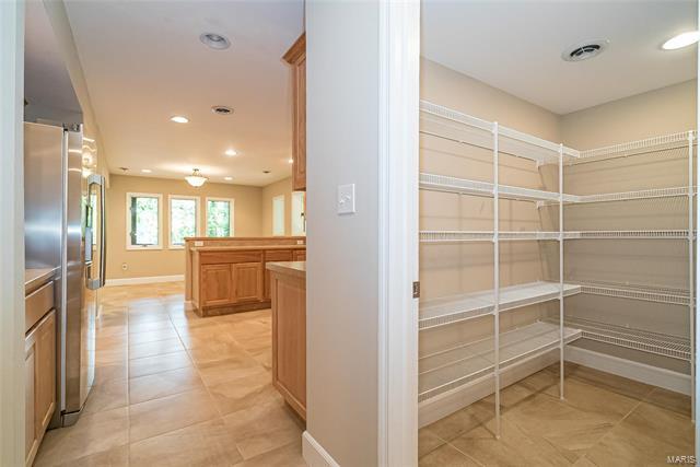 Building Photo - 817 Gray Friar Dr