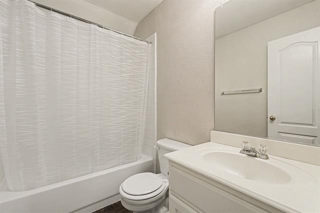 Building Photo - 6881 Baird Dr