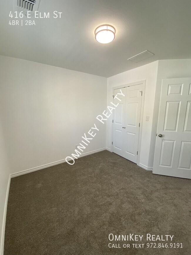 Building Photo - 416 E Elm St