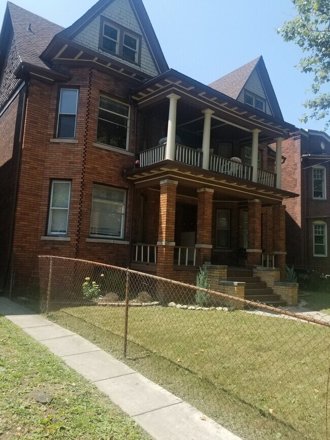 Building Photo - 4529 Commonwealth St