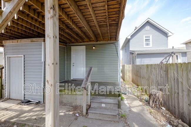 Building Photo - 349 E Welch Ave