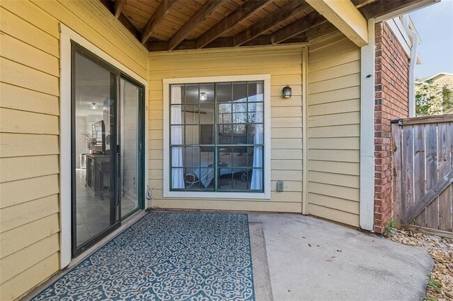 Building Photo - 8742 Mallard Reserve Dr