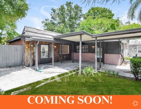 Building Photo - Discover Your Sunshine Oasis