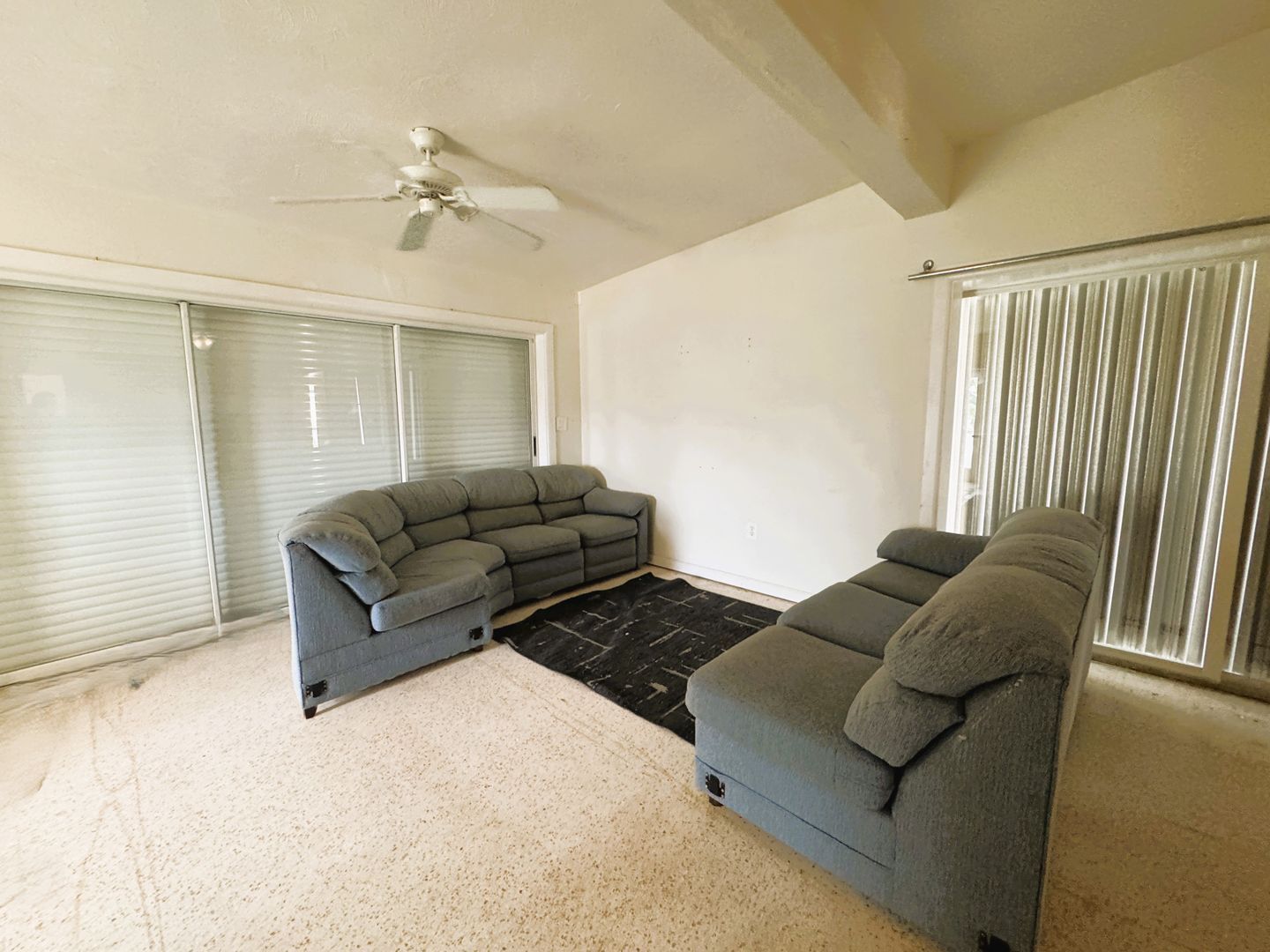 Building Photo - Waterfront Pool Home in Port Charlotte