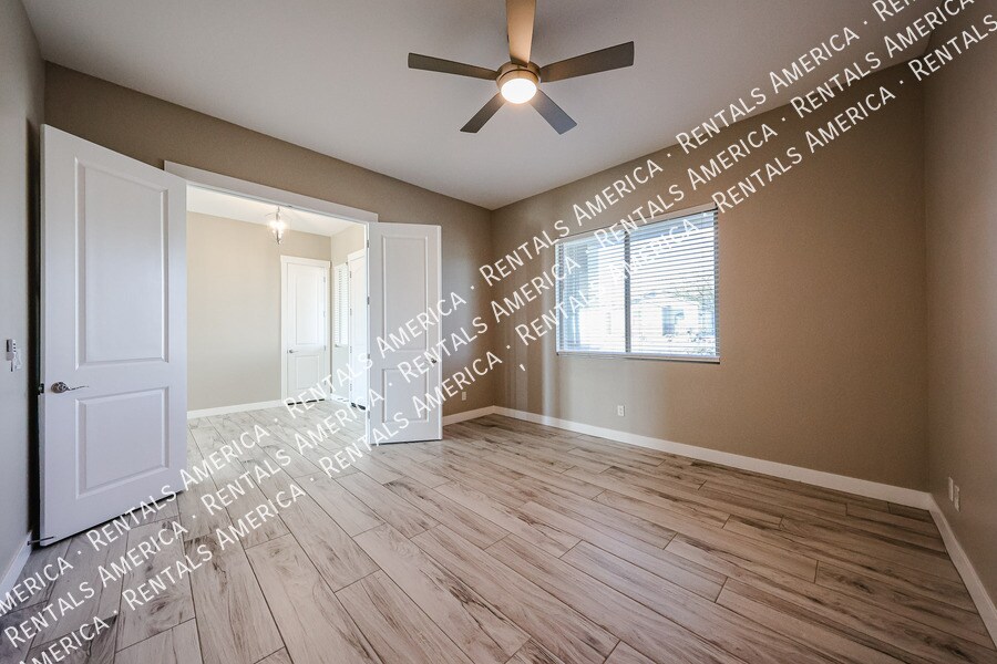 Building Photo - 31121 N 136th Wy