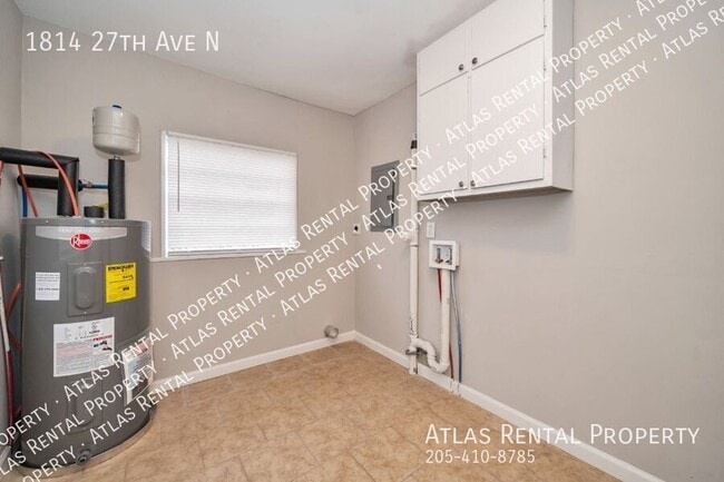 Building Photo - 1814 27th Ave N