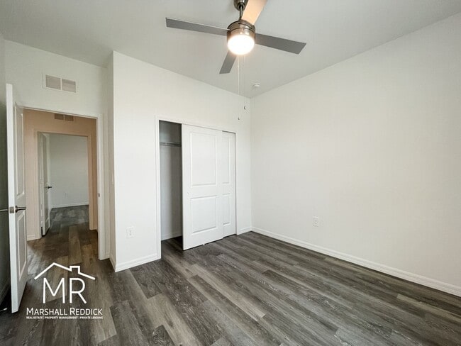 Building Photo - Spacious 3-Bedroom, 2-Bathroom 1 Car Garage