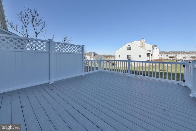 Building Photo - 702 Spice Bush