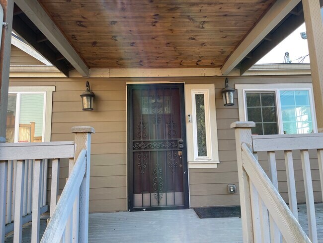 Building Photo - 1325 S Dawson St