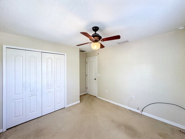 Building Photo - 5406 Fieldstone Dr