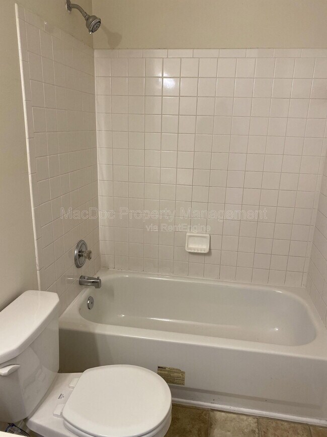 Building Photo - 2909 Broyhill Ct