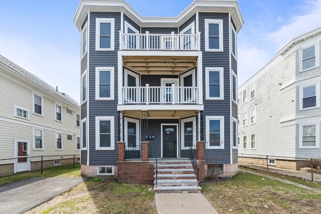 Building Photo - 516 Washington St