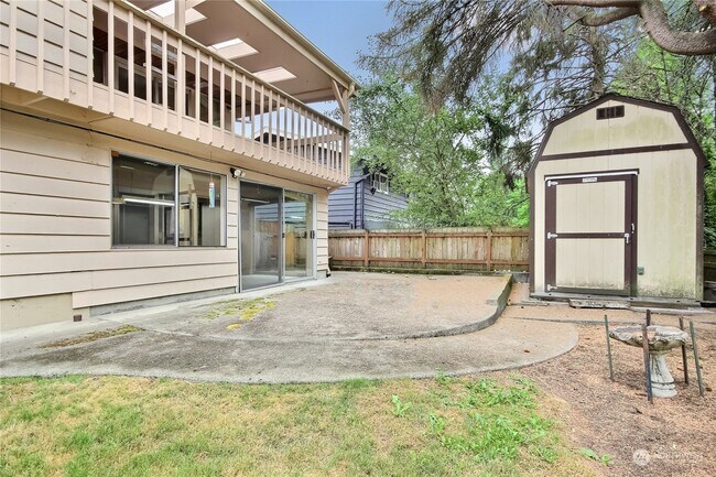 Outbuilding - 3527 Shattuck Ave S