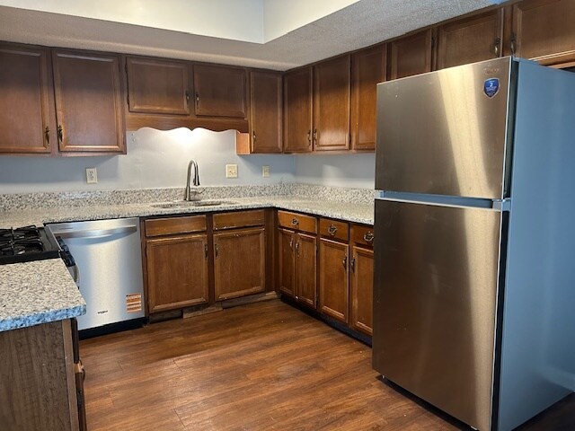 Building Photo - 948 Bobcat Ct