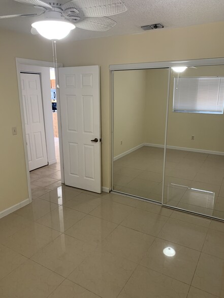 Second bathroom - 17282 Whitewater Ct