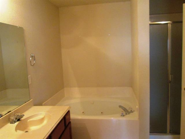 Building Photo - 9102 Gaspard Ct