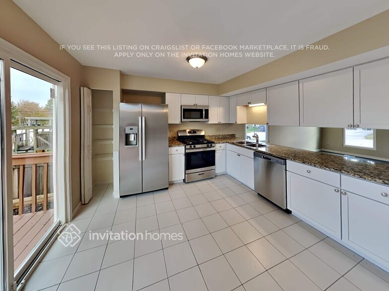 Building Photo - 688 Packard Dr