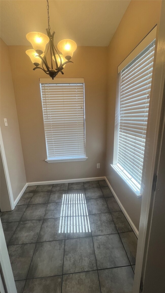 Building Photo - 4505 La Branch St