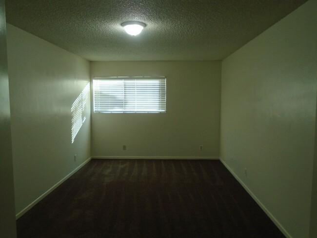 Building Photo - 3208 La Costa St