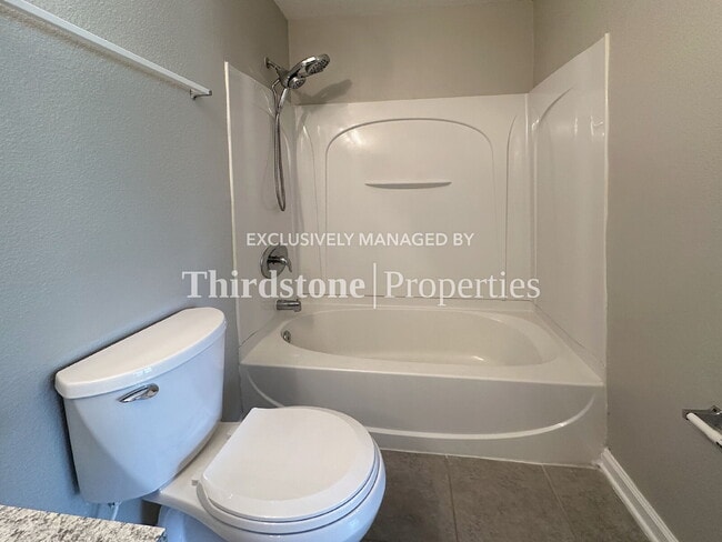 Building Photo - 1036 N Black Cherry Dr