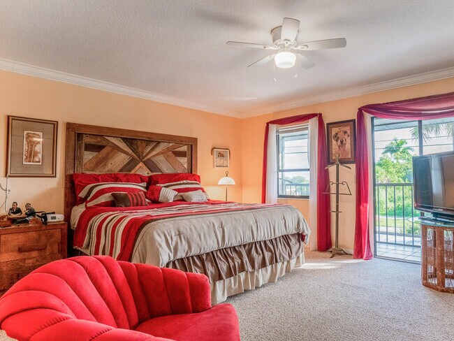 Building Photo - 1903 NE Media Ave