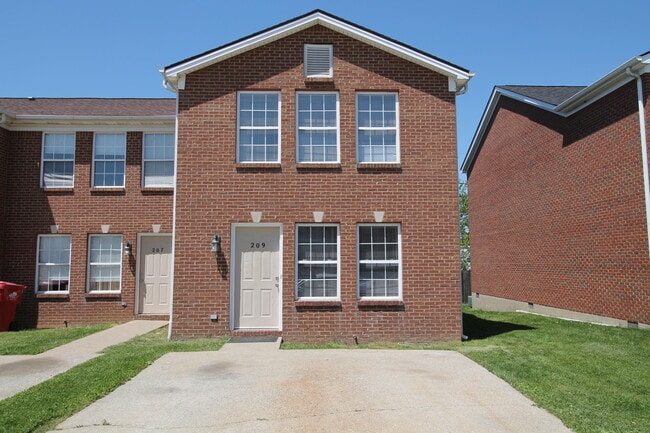 Primary Photo - 209 Coburn Dr