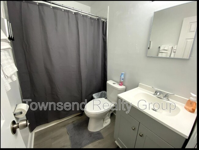 Building Photo - 6718 Woodstream Dr