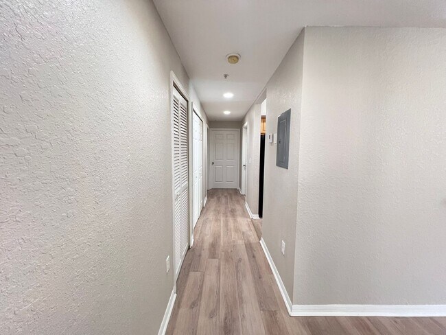 Building Photo - Gorgeous apartment for rent!
