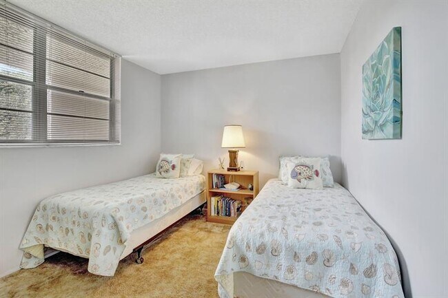 Building Photo - 9311 Orange Grove Dr