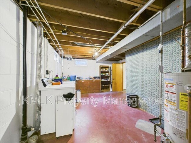 Building Photo - 2667 11th St