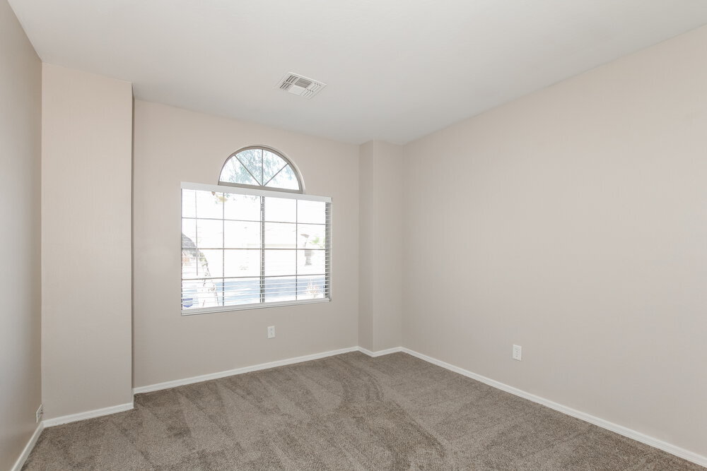 Building Photo - 12529 W Santa Fe Ln