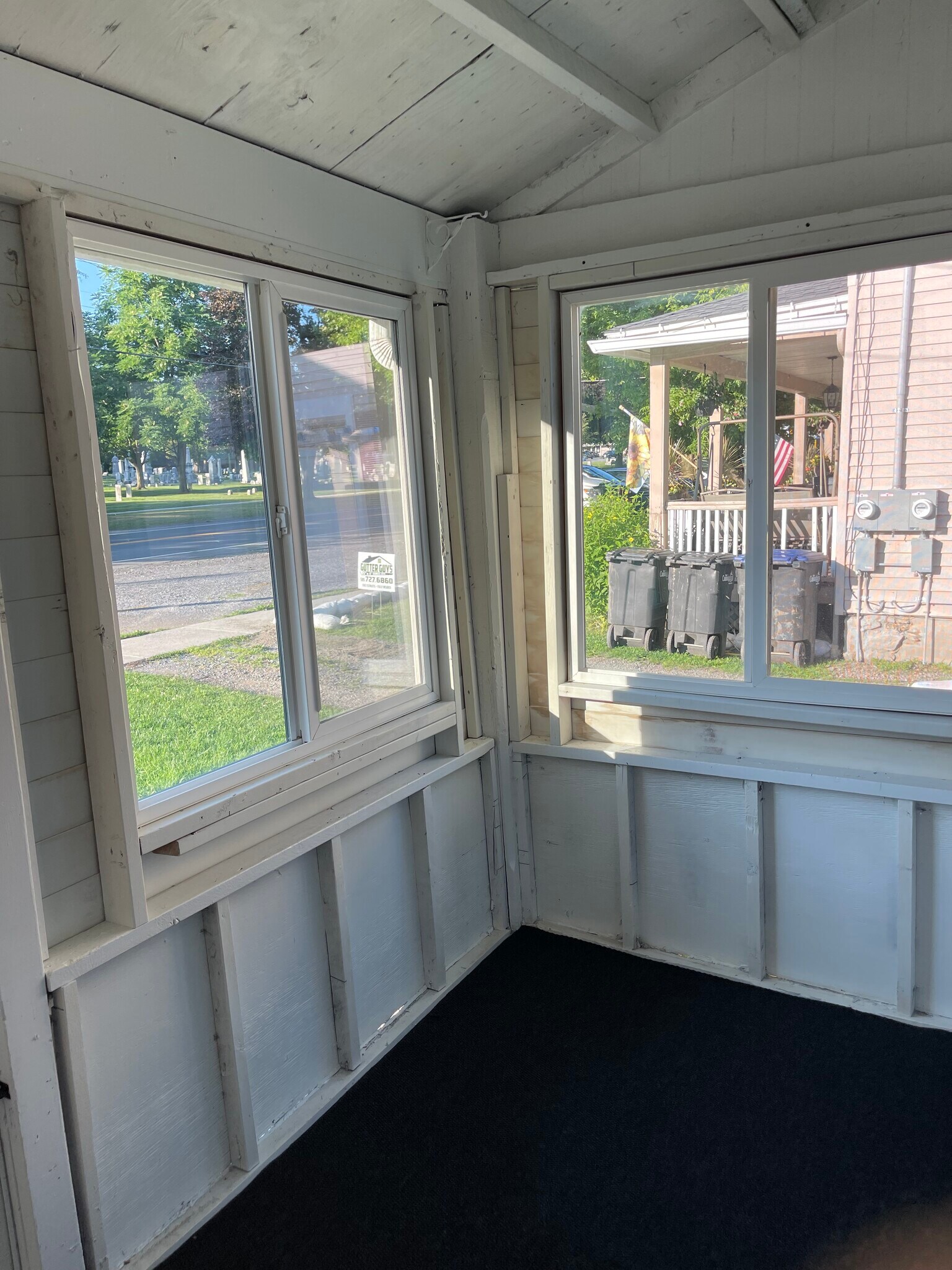 Front Porch - 111 West Ave