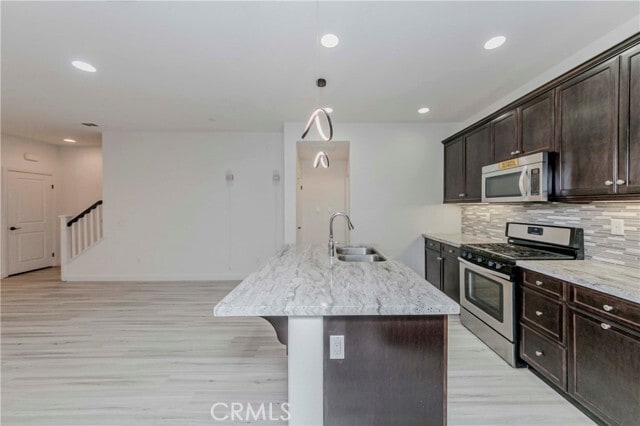 Building Photo - 3540 La Mancha Dr