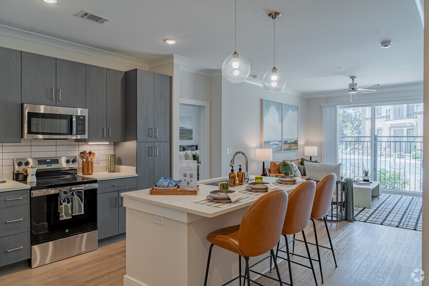 2BR, 2BA - 1,116SF - Kitchen - The Lofts at Knightdale Station