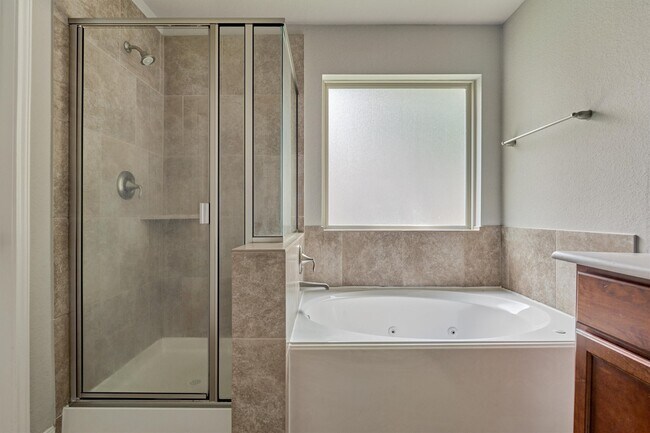 Building Photo - 3303 Woodchuck Rd