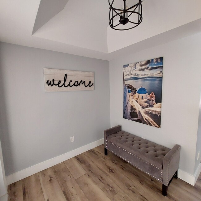 Building Photo - 3871 Alcantara Ave