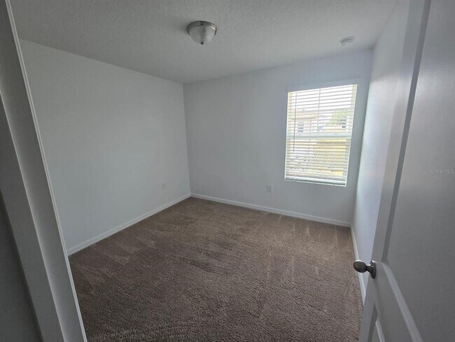 Building Photo - 936 Grandin St