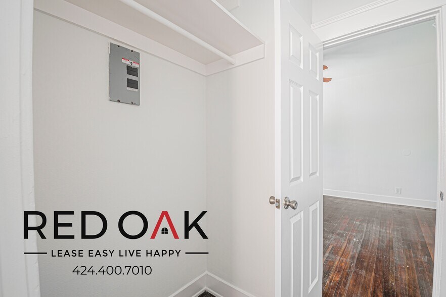 Building Photo - 2737 San Marino St