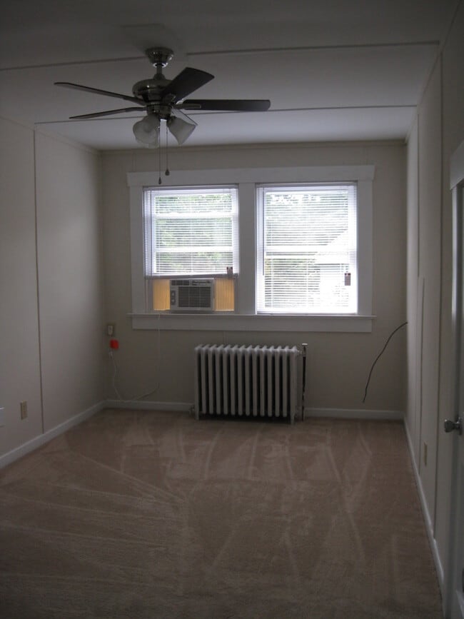 Building Photo - 710 Virginia Ave