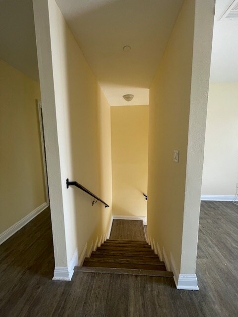 Building Photo - 3988 Denker Ave