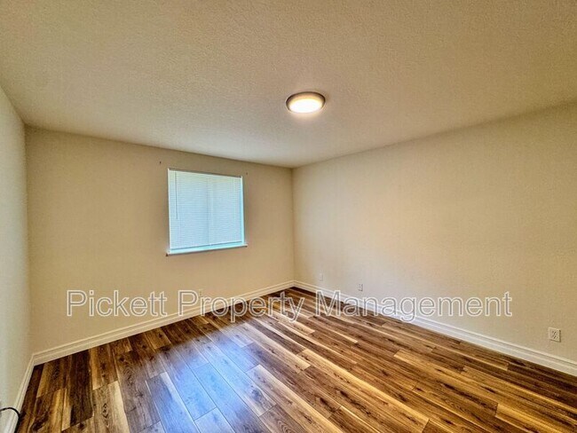 Building Photo - 4402 Big Beef Crossing NW