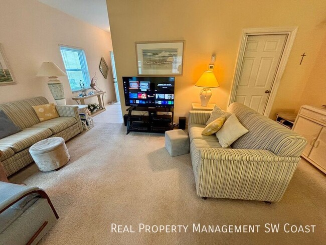 Building Photo - 10734 Blue Bimini Cir