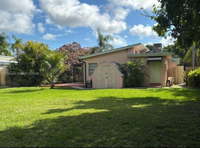 Building Photo - 2719 Taylor St