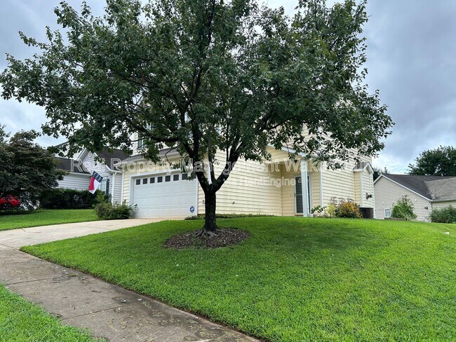 Building Photo - 2500 Valley Haven Dr